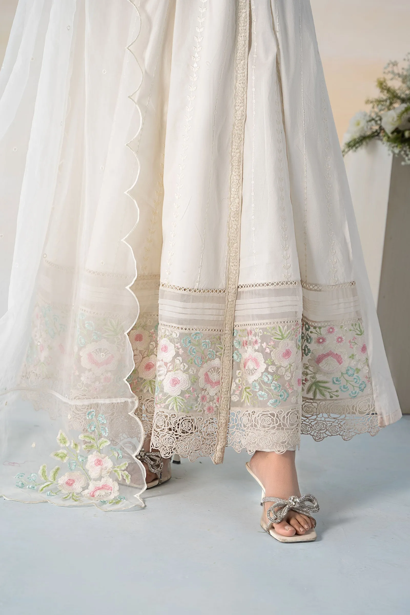 3 Piece Embroidered Lawn Suit | DW-EF24-49