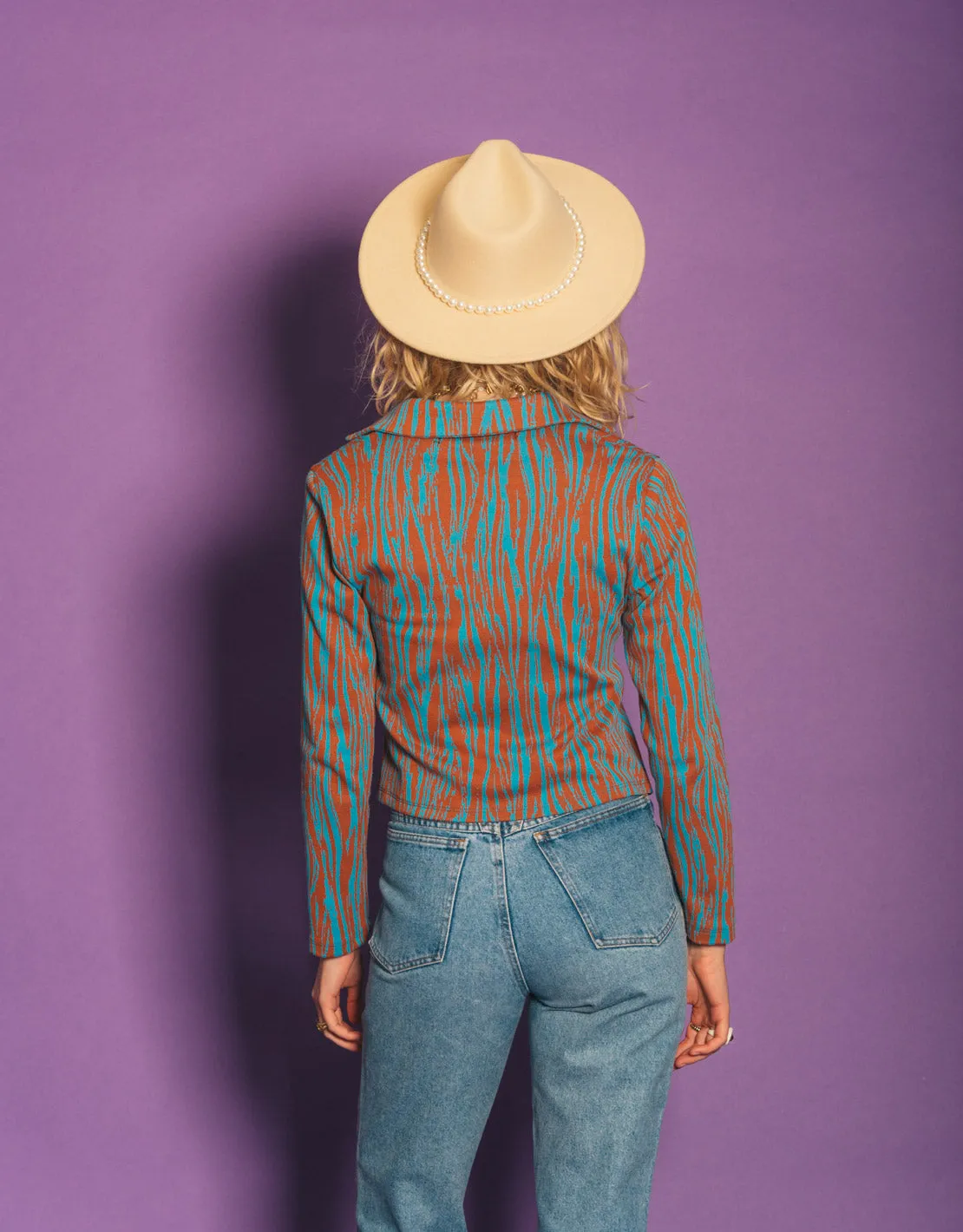 Abstract print knitted blouse