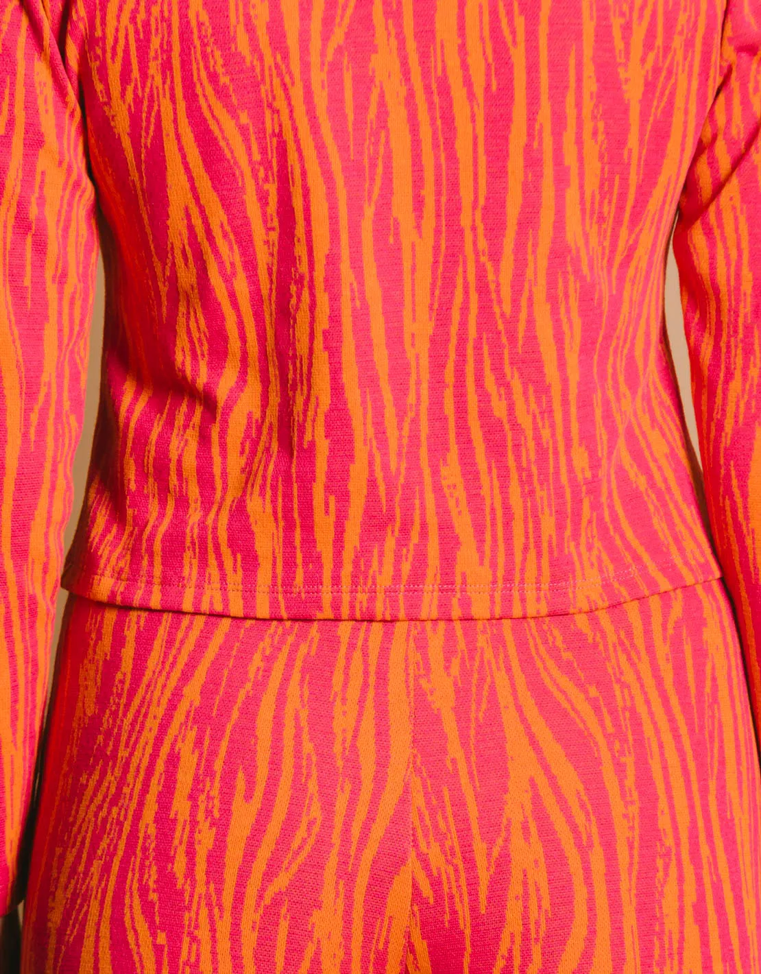 Abstract print knitted blouse