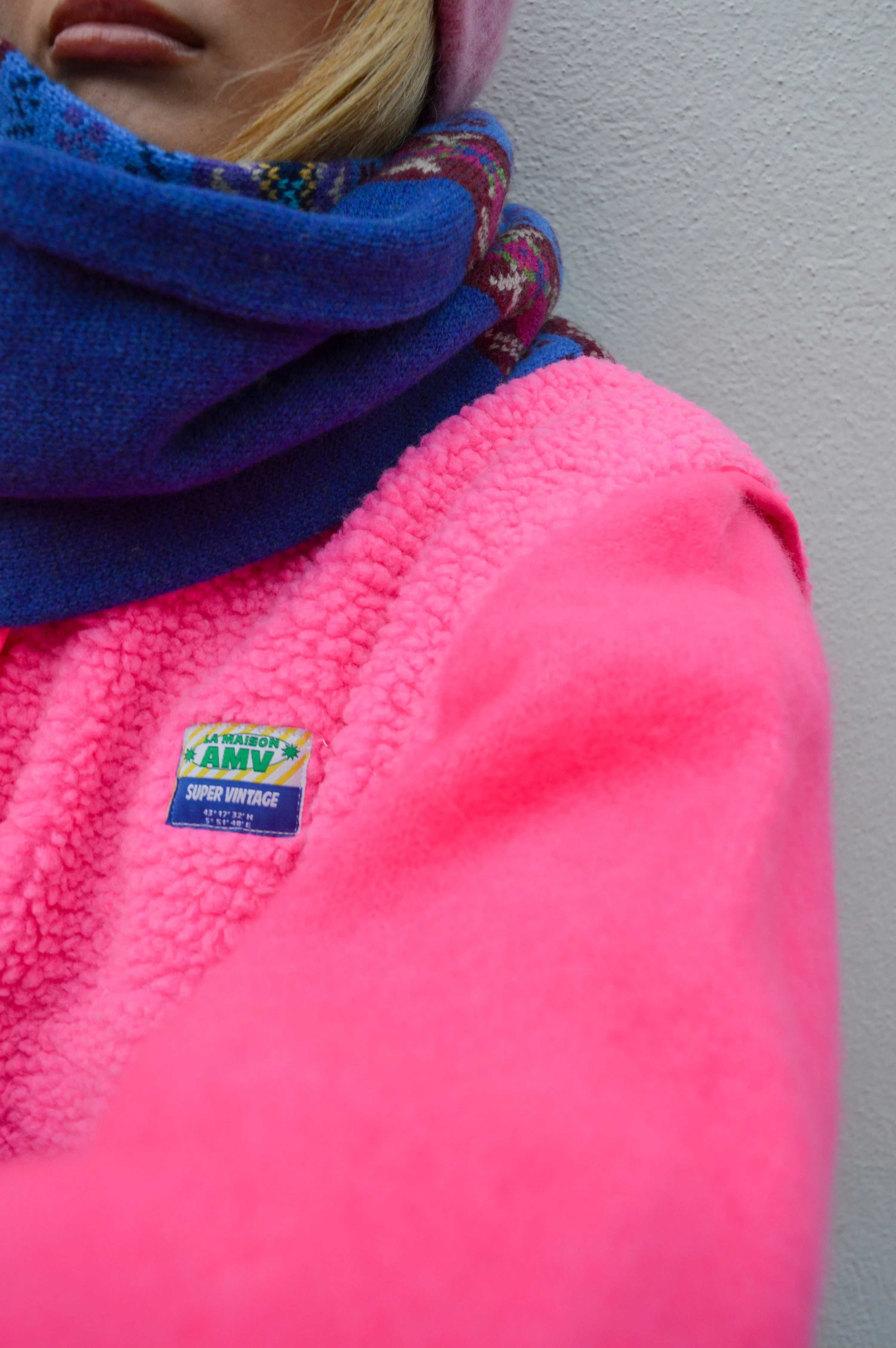 American Vintage Vitow Rose Fluorescent Pink Sweater