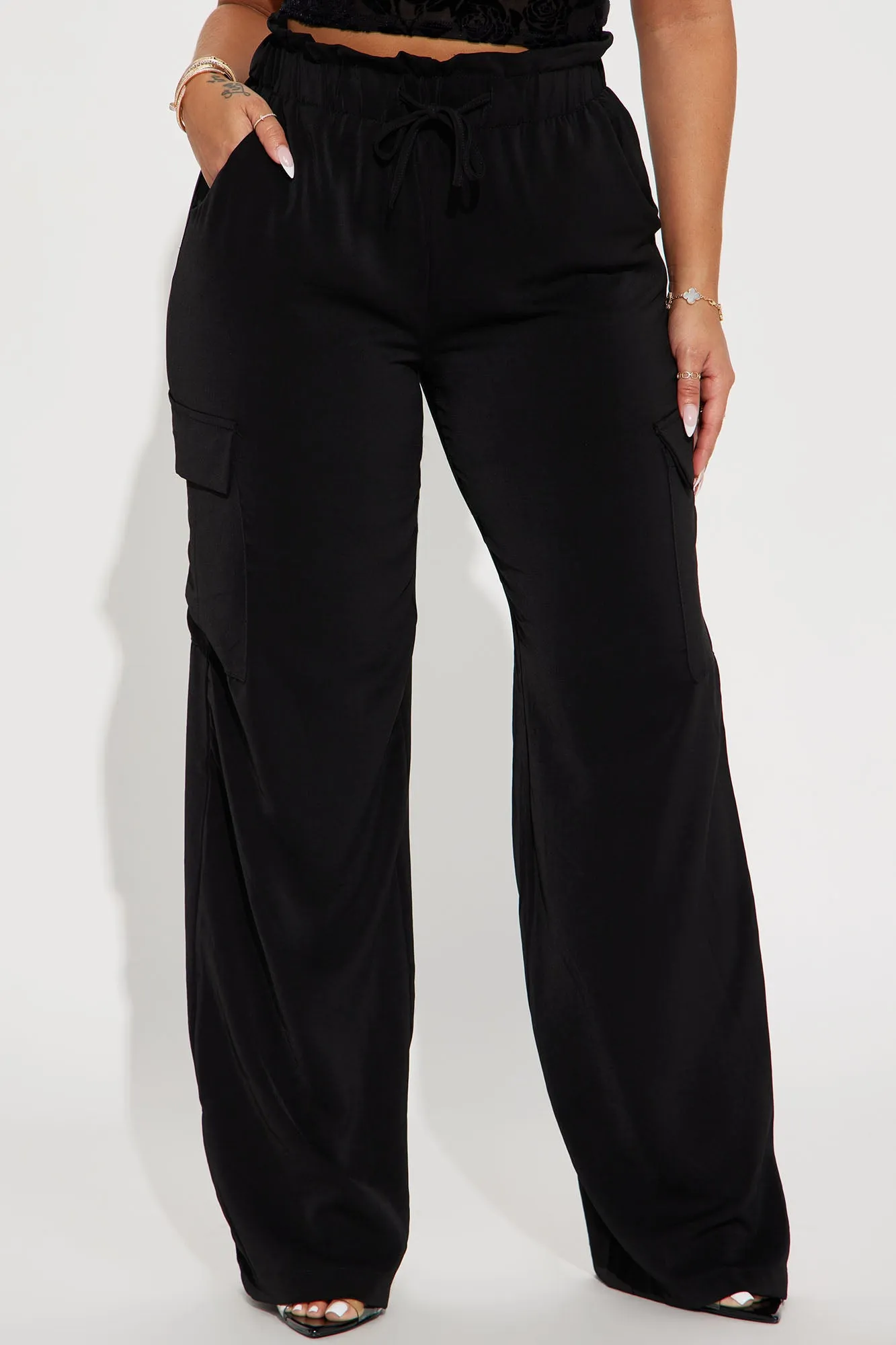 Betty Textured Cargo Pant - Black