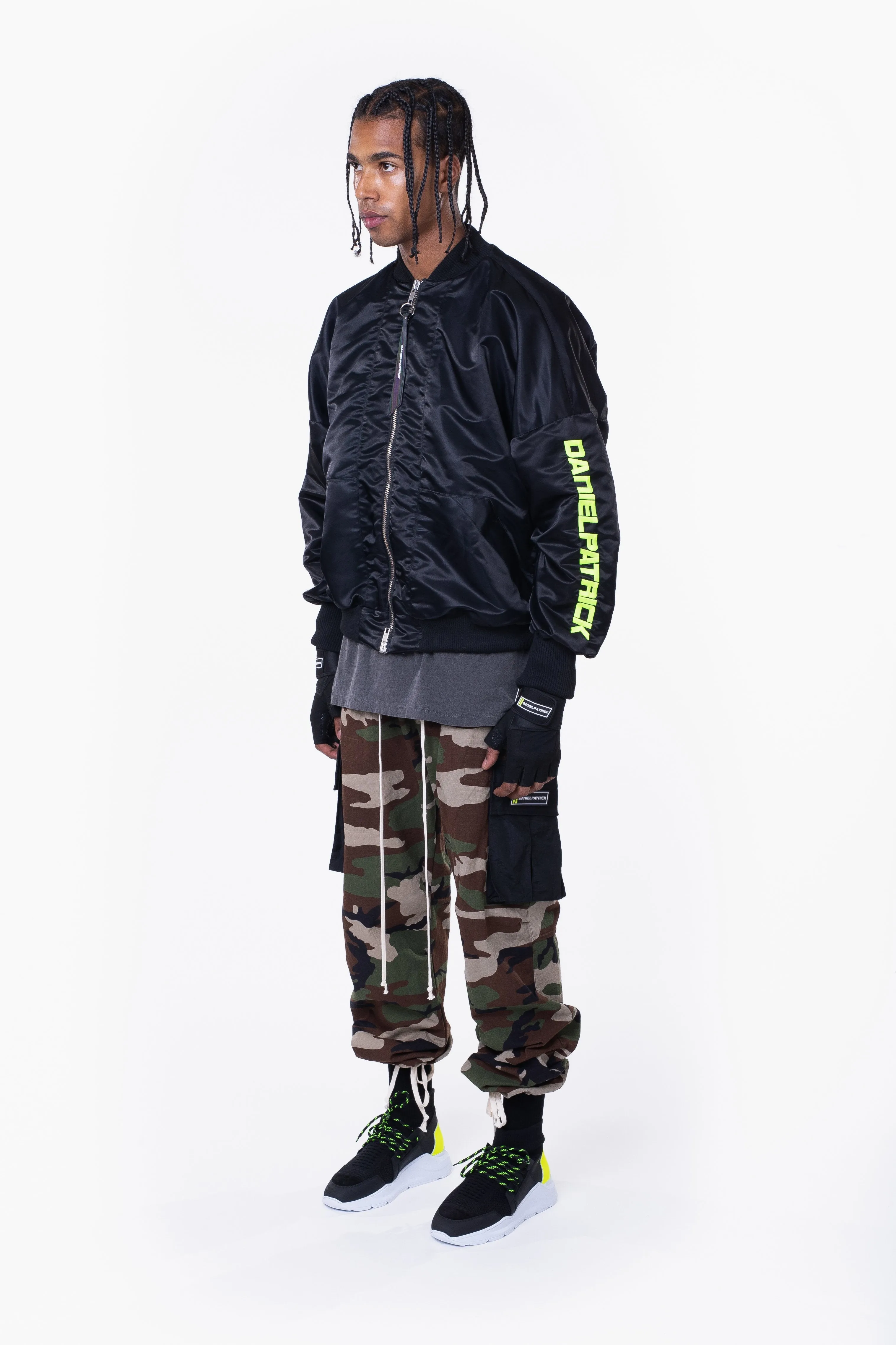 DP embroidered sleeve bomber / black   neon