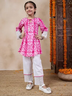 Girls Geometric Printed Tie-Up Neck A-Line Kurta With Trousers (KS-MAGENTASHIBORI)
