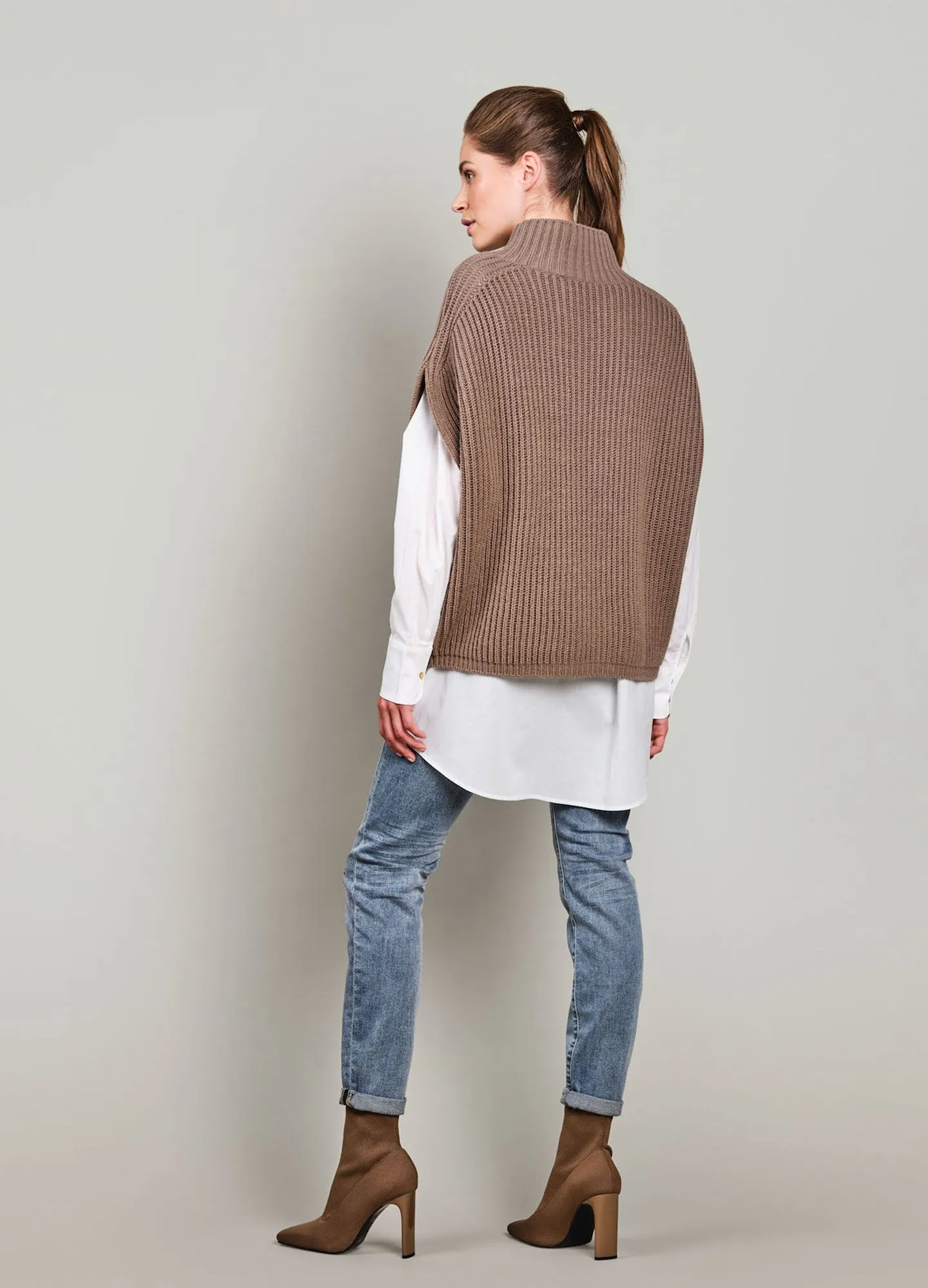Sleeveless Cable Knit Jumper